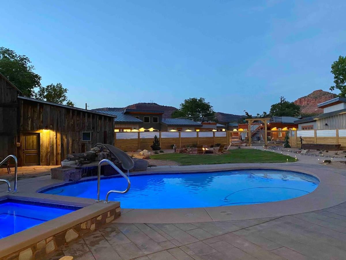 Timber & Tin F 2Bed 2Bath W Pool & Rooftop Deck Kanab Exterior photo